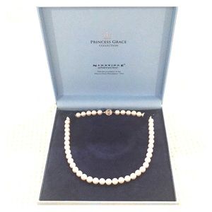 Pearl Necklace - Princess Grace Collection
